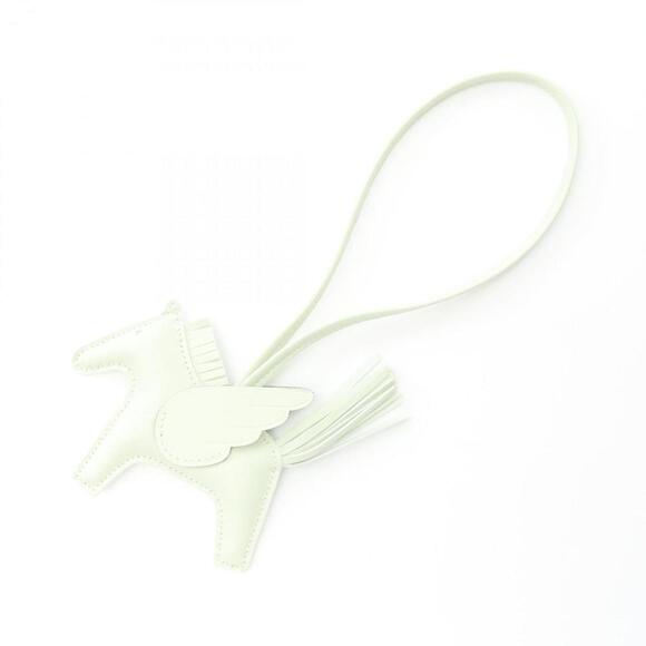 HERMES Green Leather Charm - Picture 1 of 6